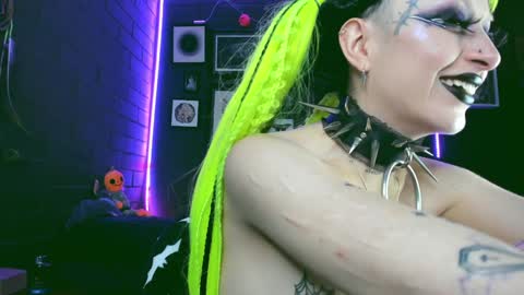 Snapshot of insania_999 chatting on December 26, 8:53 pm   SANIA  online show from December 26, 8:53 pm