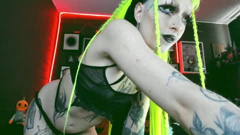 Snapshot of insania_999 chatting on January 7, 8:52 pm   SANIA  online show from January 7, 8:52 pm