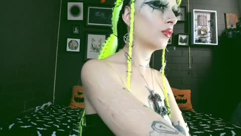 Snapshot of insania_999 chatting on January 17, 7:49 pm   SANIA  online show from January 17, 7:49 pm