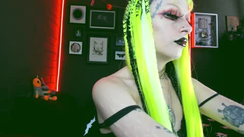 Snapshot of insania_999 chatting on January 21, 6:23 pm   SANIA  online show from January 21, 6:23 pm