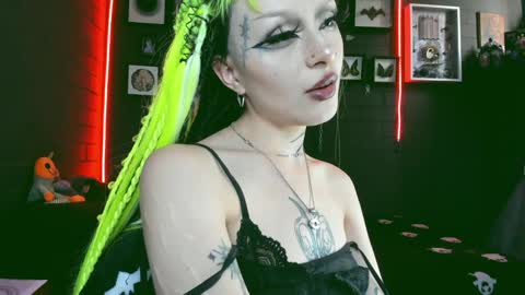 Snapshot of insania_999 chatting on February 3, 8:57 pm   SANIA  online show from February 3, 8:57 pm