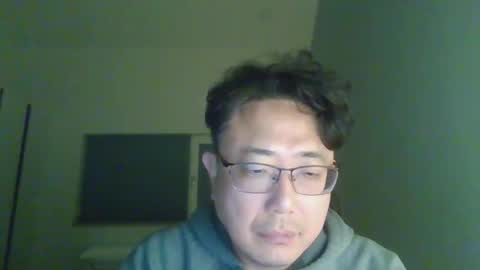 insuclee197641 online show from December 22, 2:47 pm