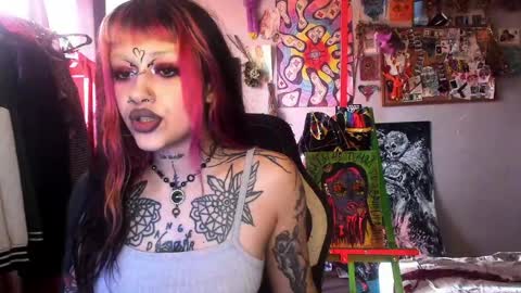 Snapshot of insunnity666 chatting on May 11, 3:40 pm Insunnity666 online show from May 11, 3:40 pm