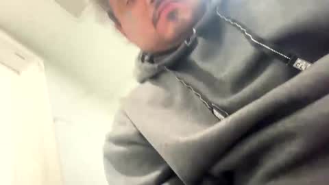 Snapshot of interested247 chatting on December 19, 11:28 am interested247 online show from December 19, 11:28 am