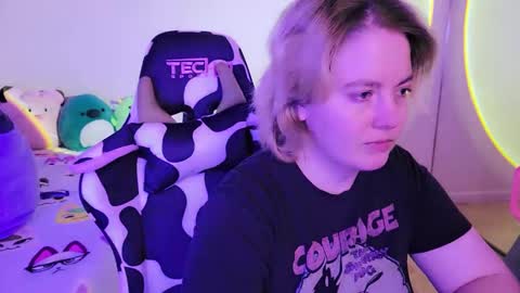 Faye online show from January 19, 9:01 am