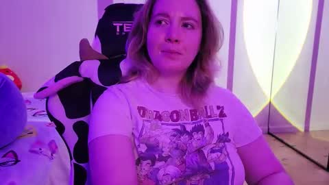 Faye online show from October 21, 4:24 am