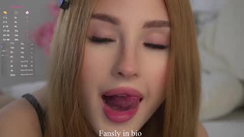 Ellie online show from November 3, 12:46 am