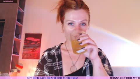 Cassie online show from April 2, 1:20 pm