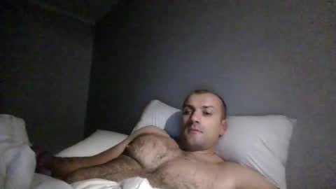 intolder35 online show from April 16, 12:28 pm