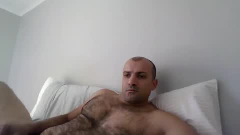 intolder35 online show from April 28, 10:15 pm