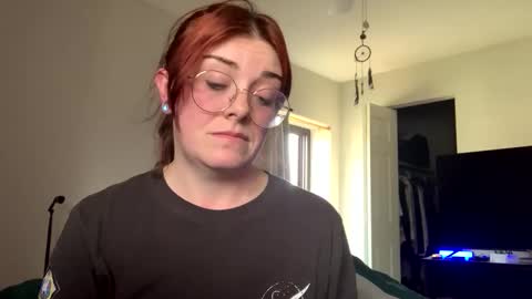 Snapshot of intothewoodswego chatting on March 30, 9:16 pm IntoTheWoodsWeGo online show from March 30, 9:16 pm