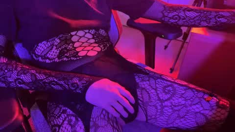 Snapshot of iothealien chatting on October 26, 4:51 am iothealien online show from October 26, 4:51 am