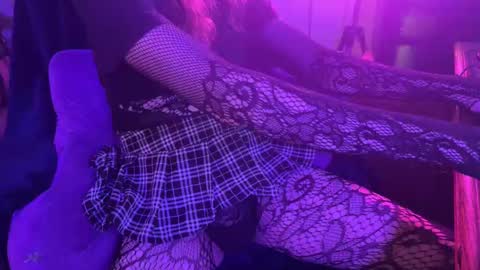 Snapshot of iothealien chatting on October 27, 7:23 am iothealien online show from October 27, 7:23 am