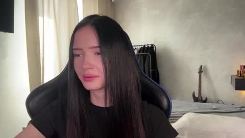 Snapshot of iraidaheredia chatting on March 16, 4:18 am Morana online show from March 16, 4:18 am