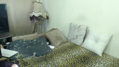 irenalegs online show from December 8, 11:35 am