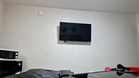 Snapshot of irenardo1 chatting on March 16, 5:02 am irenardo1 online show from March 16, 5:02 am