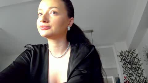 Ir s room online show from December 11, 4:39 am