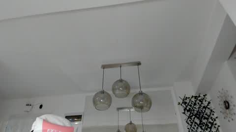 Ir s room online show from December 14, 5:07 am