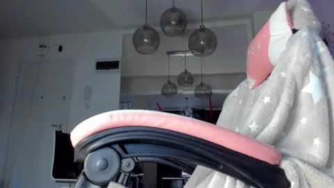 Ir s room online show from February 9, 3:34 pm