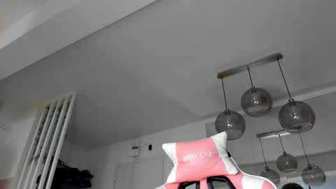 Ir s room online show from October 25, 4:53 am