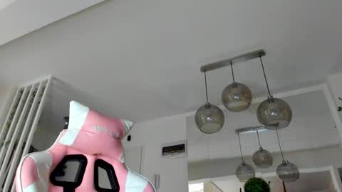 Ir s room online show from November 19, 4:45 am