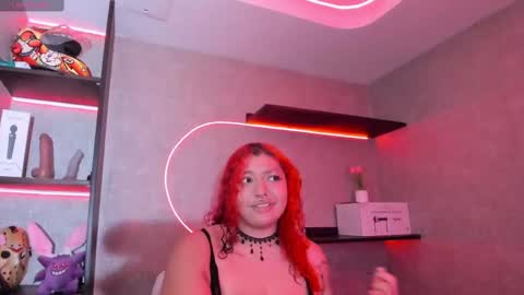 iriisfeitan online show from November 24, 10:15 am