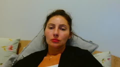 Snapshot of irina9793 chatting on July 5, 7:21 pm irina online show from July 5, 7:21 pm