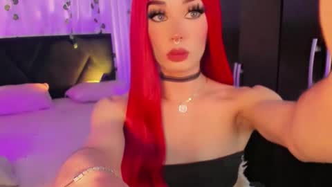 Snapshot of irina_lechera_ chatting on April 24, 9:39 pm Irina online show from April 24, 9:39 pm