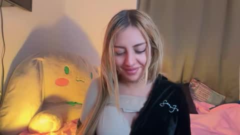 Snapshot of irinanovna chatting on October 27, 3:43 am Irina online show from October 27, 3:43 am