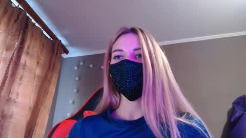 Lily online show from October 25, 2:13 pm