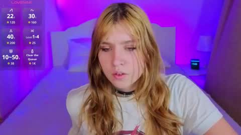 Snapshot of iris_rain chatting on November 16, 10:21 am Iris online show from November 16, 10:21 am