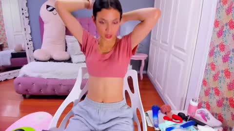 Snapshot of iris_stone_ chatting on January 9, 7:29 pm Iris online show from January 9, 7:29 pm