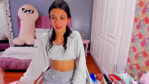 Snapshot of iris_stone_ chatting on January 10, 7:32 pm Iris online show from January 10, 7:32 pm