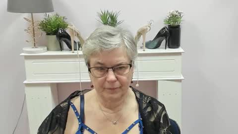 I R I S online show from January 8, 7:10 am