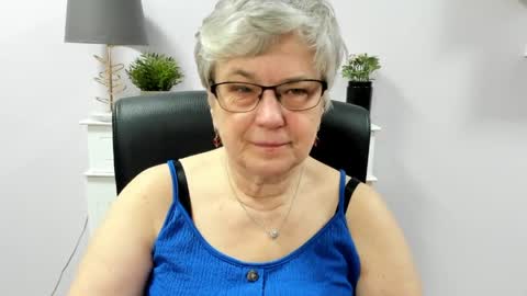 I R I S online show from April 16, 6:14 am