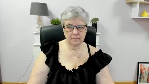 I R I S online show from June 2, 6:04 am