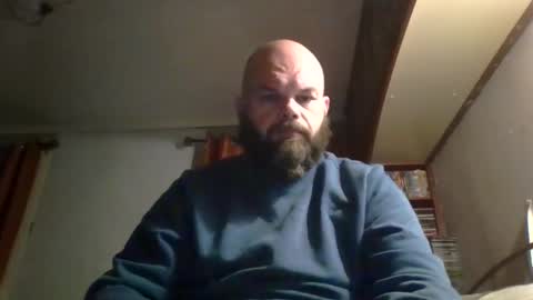 Snapshot of irishadz chatting on October 17, 1:42 am irishadz online show from October 17, 1:42 am