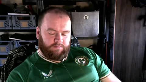 twitter theirishman205 online show from December 20, 2:27 pm