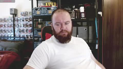 twitter theirishman205 online show from October 4, 10:46 am