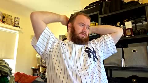 twitter theirishman205 online show from October 25, 3:40 pm