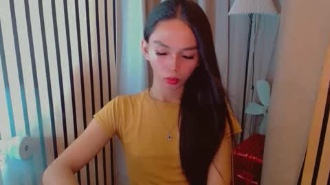 IRISH AND TRIXIE online show from April 9, 6:19 am