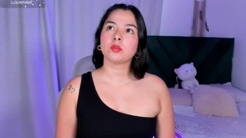 Iris Moira  online show from April 21, 11:27 am