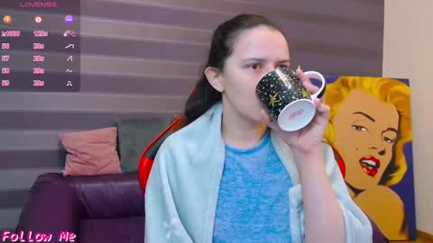 Snapshot of irisnichols chatting on February 23, 1:13 am Iris online show from February 23, 1:13 am