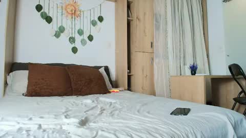 Snapshot of irisrossee_ chatting on May 28, 3:15 am Iris Rosse online show from May 28, 3:15 am