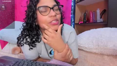 iris online show from February 3, 3:06 pm