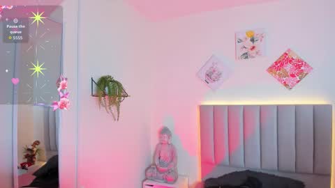 Snapshot of iriss_5 chatting on November 25, 3:28 am Iris online show from November 25, 3:28 am