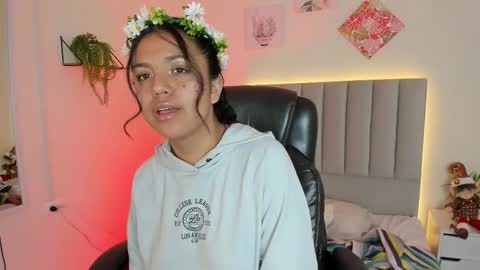 Snapshot of iriss_5 chatting on November 29, 3:53 am Iris online show from November 29, 3:53 am