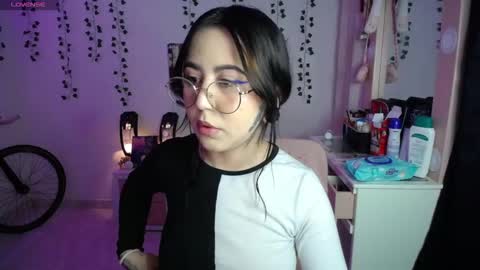 Iris  online show from November 27, 4:58 am