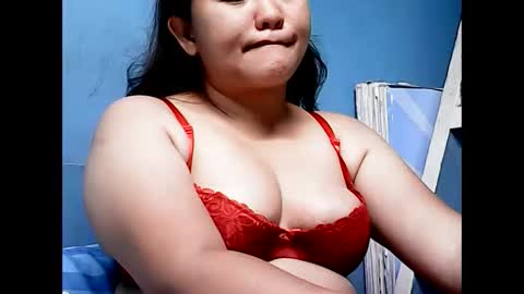 Snapshot of irisshinn chatting on May 21, 7:43 pm irisshinn online show from May 21, 7:43 pm