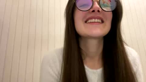 irisss31 online show from December 2, 7:16 pm